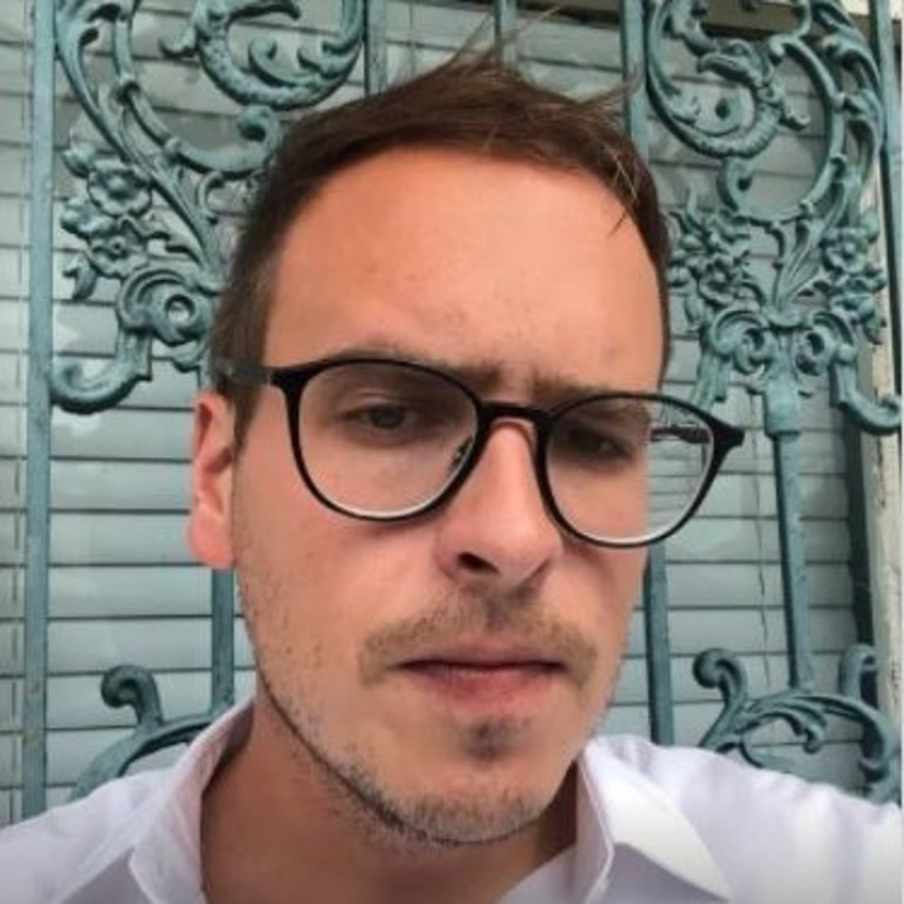 Meet your Posher, Eric